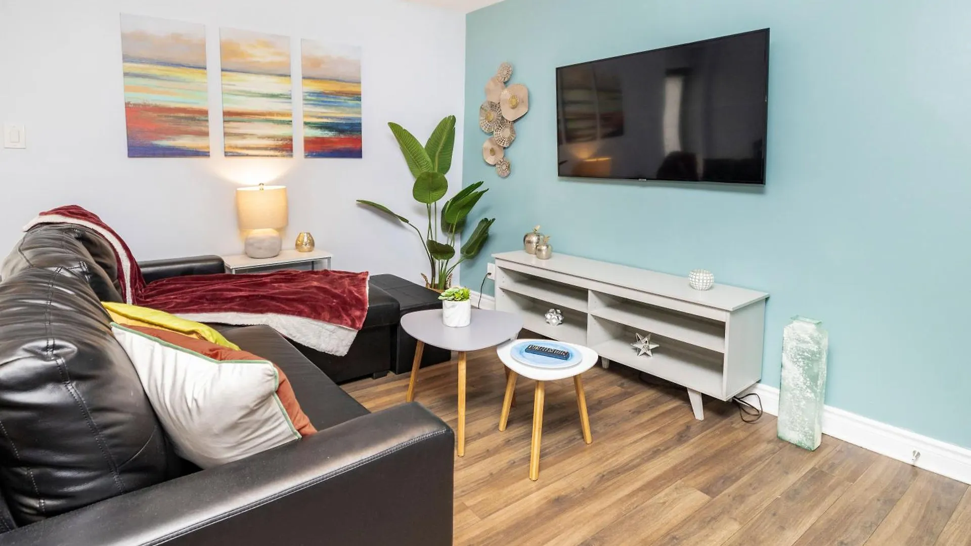 Pet Friendly - 1Br Newly Renovated Apartment Otawa 0*,  Canadá